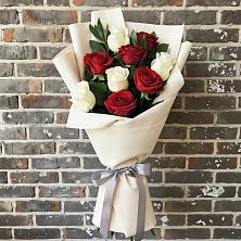 Букет цветов из:  Розы в Староджерелиевской