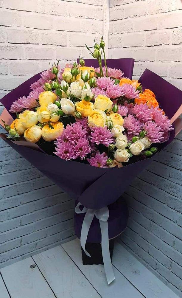 Букет цветов из: Хризантемы и Розы в Староджерелиевской