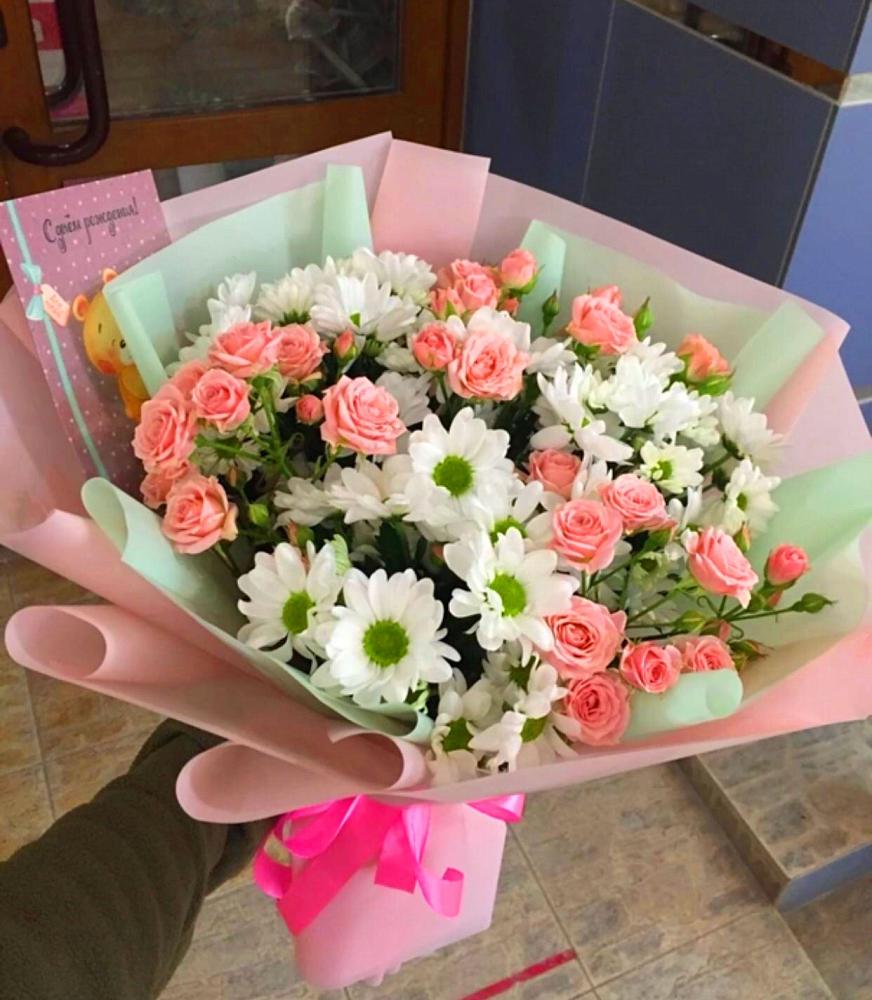 Букет цветов из: Розы и Хризантемы в Староджерелиевской