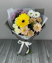 Букет цветов из:  Розы, Герберы и Хризантемы в Староджерелиевской