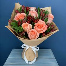 Букет цветов из:  Розы и Альстромерии в Староджерелиевской