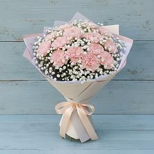 Букет цветов из:  Гвоздики в Староджерелиевской