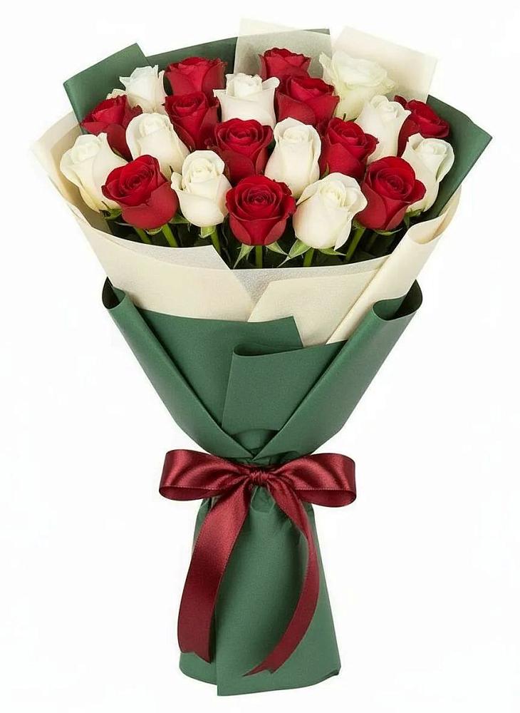 Букет Микс из красных и белых роз в Староджерелиевской