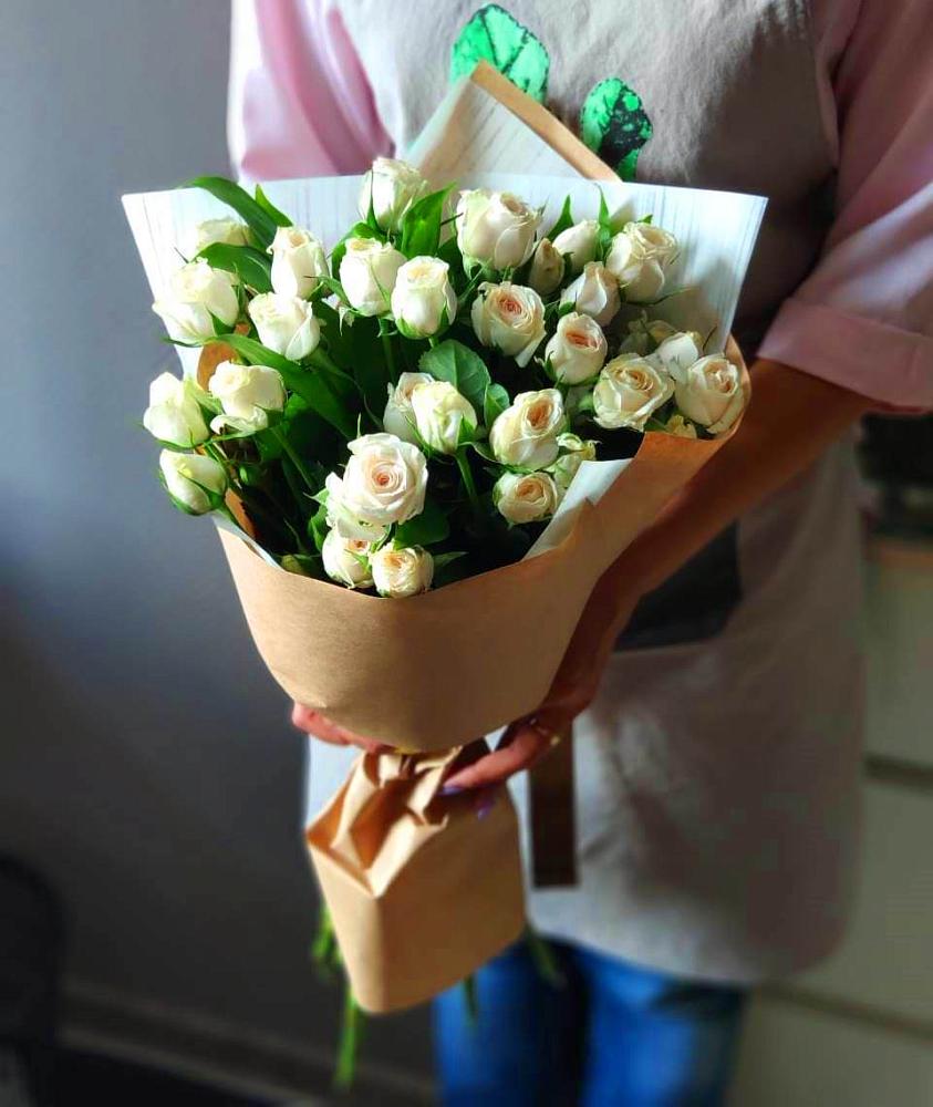 Букет цветов из: Розы в Староджерелиевской