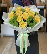 Букет цветов из:  Хризантемы и Розы в Староджерелиевской