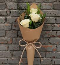 Букет цветов из:  Розы в Староджерелиевской