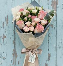 Букет цветов из:  Розы в Староджерелиевской