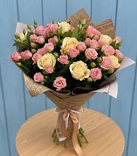 Букет цветов из:  Розы в Староджерелиевской