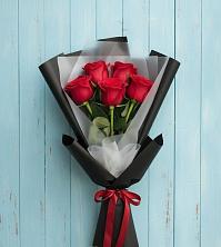 Букет цветов из:  Розы в Староджерелиевской