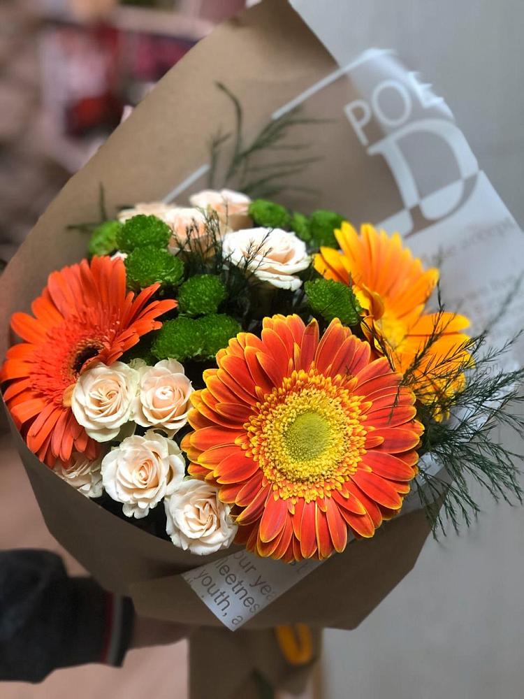 Букет цветов из: Герберы, Хризантемы и Розы в Староджерелиевской